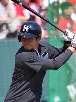 石井一成（プロ野球選手）の写真
