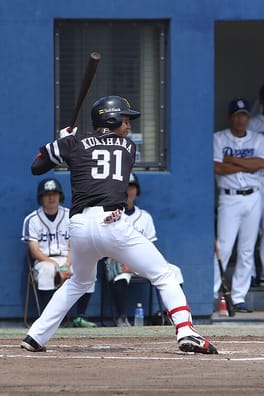 栗原陵矢（野球選手）の写真