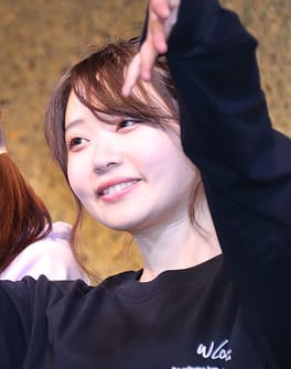 二葉エマ（AV女優）の写真