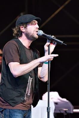 Photo of Elliott Yamin