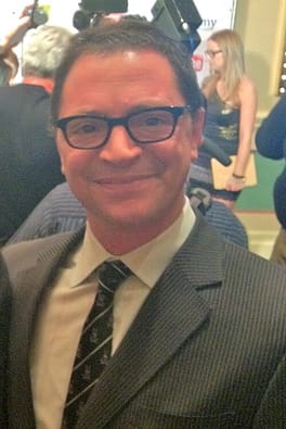 Photo of Joshua Malina