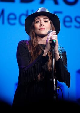 Photo of Marion Raven