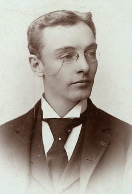 Photo of Harry Davenport