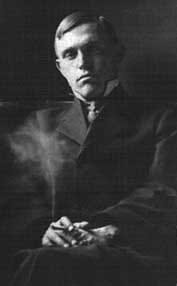 Photo of Damon Runyon