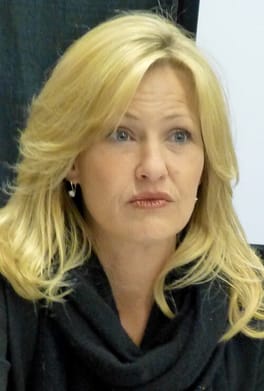 Photo of Joey Lauren Adams
