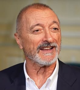 Photo of Arturo Pérez-Reverte