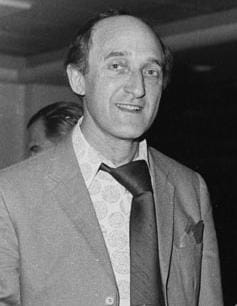 Photo of Ron Moody