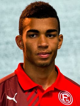 Photo of Kevin Akpoguma