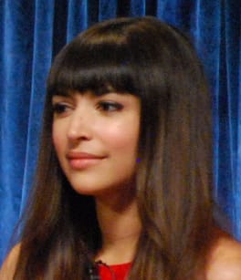 Photo of Hannah Simone