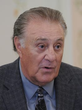 Photo of Phil Esposito