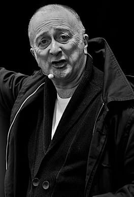 Photo of Tony Robinson