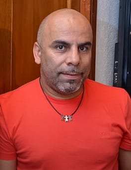 Photo of Mauricio Serna