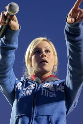 Photo of Kellie Pickler