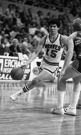 Photo of Ernie DiGregorio
