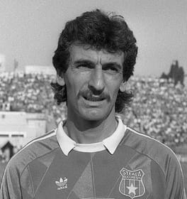 シルヴィウ・ルング（サッカー選手・サッカー指導者）の写真