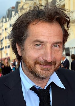 Photo of Édouard Baer