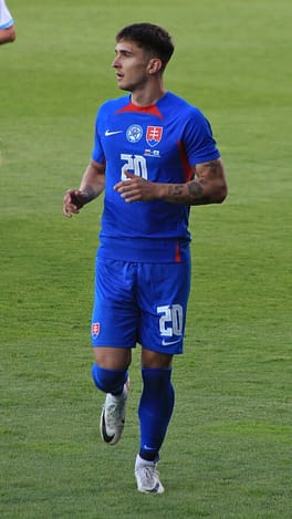 ダーヴィド・ジュリシュ（サッカー選手）の写真