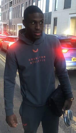 ティエリー・スモール（サッカー選手）の写真