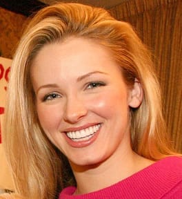 Photo of Shandi Finnessey