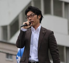 松田公太（政治家）の写真