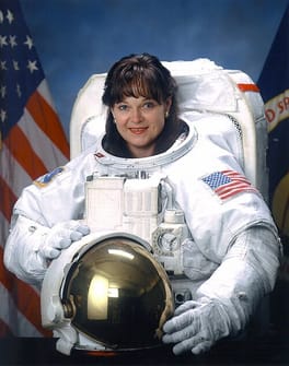 タマラ・E・ジャーニガン(宇宙飛行士・エンジニア)の写真