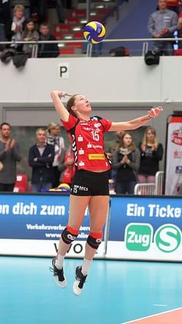ケイディ・ロルフゼン（バレーボール選手）の写真