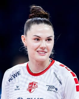 Photo of Anastasia Cekulaev