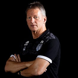 フランク・ヴォルムート（サッカー選手・サッカー指導者）の写真