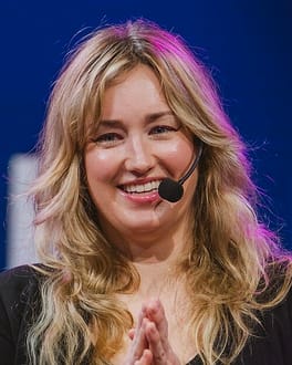 Photo of Ashley Johnson