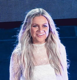 Photo of Kelsea Ballerini