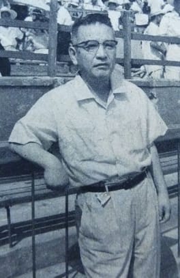 藤本定義（野球選手）の写真
