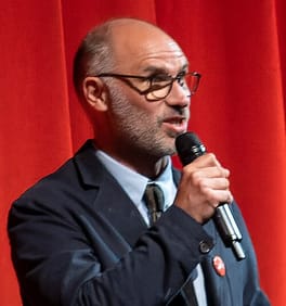 Photo of Jesse Armstrong