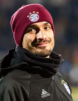 マッツ・フメルス(サッカー選手)の写真
