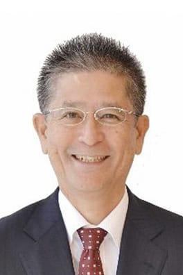 瑞慶覧長敏（政治家）の写真
