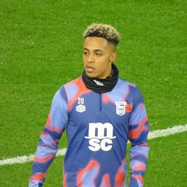 オマリ・ハッチンソン（サッカー選手）の写真