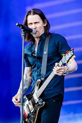 Photo of Myles Kennedy