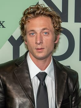 ジェレミー・アレン・ホワイト（俳優・映画俳優）の写真