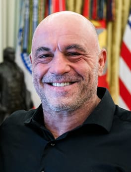 ジョー・ローガン(俳優・柔道家)の写真
