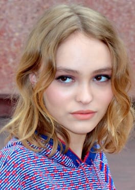 リリー＝ローズ・メロディ・デップ（俳優・モデル）の写真