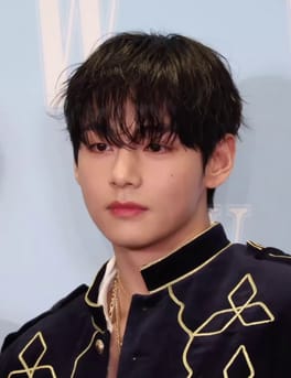 Photo of V