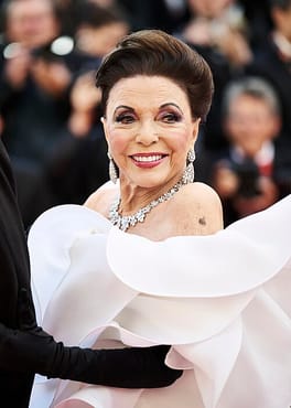 Photo of Joan Collins