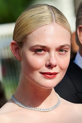 エル・ファニング（俳優・脚本家）の写真
