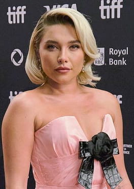 フローレンス・ピュー（俳優・映画俳優）の写真
