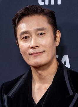 Photo of Lee Byung-hun