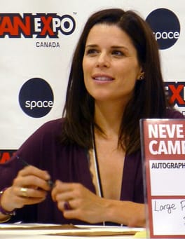 Photo of Neve Campbell