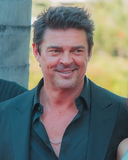Photo of Karl Urban