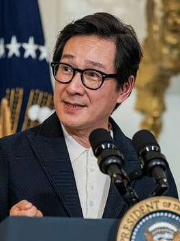 キー・ホイ・クァン（俳優・テコンドー選手）の写真