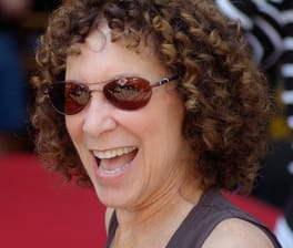 Photo of Rhea Perlman