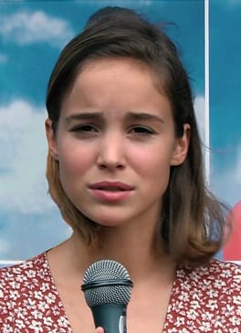 Photo of Alba Baptista