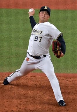 古田島成龍（プロ野球選手）の写真